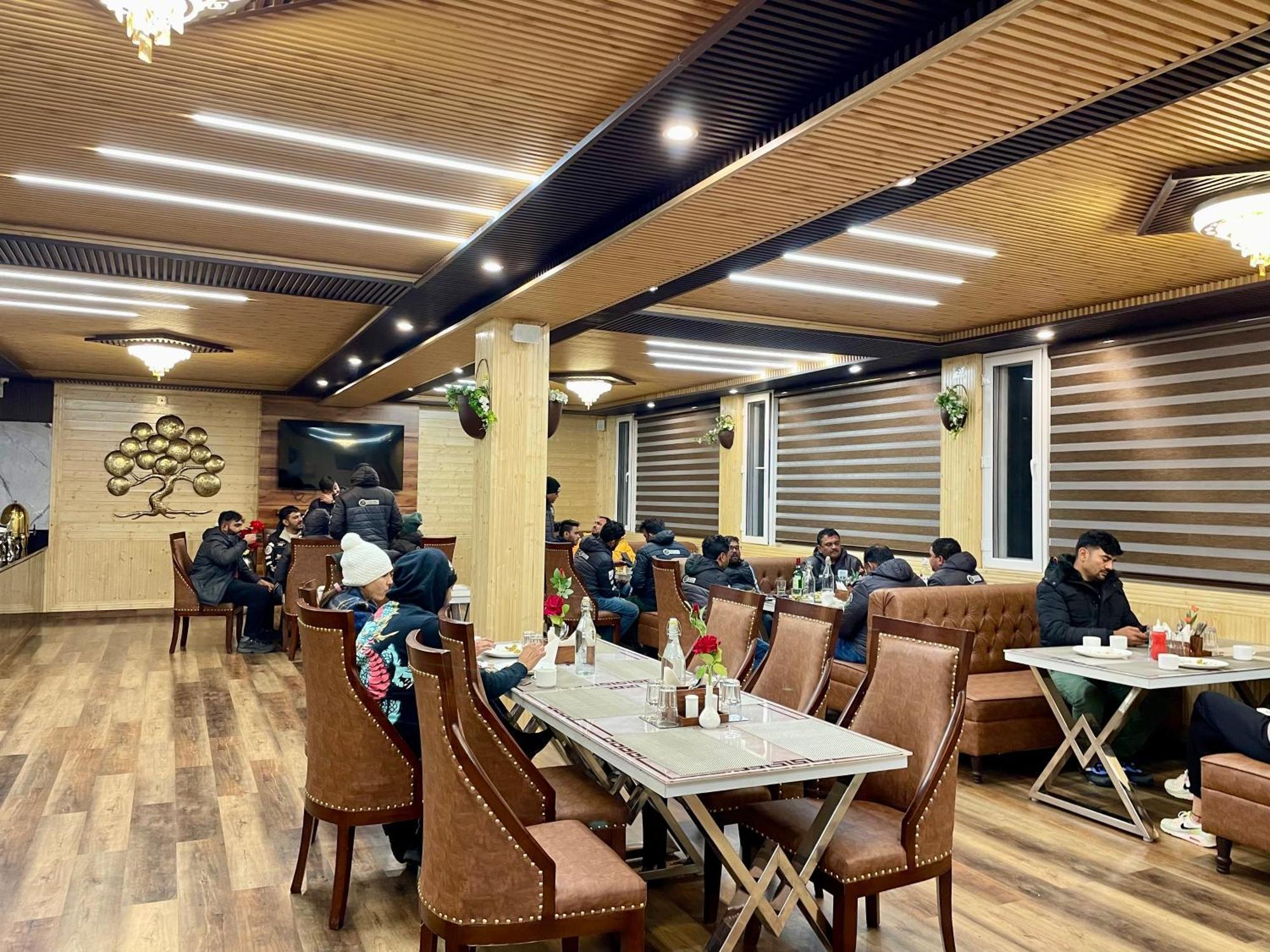 Hotel Rollingrang Kalpa Luaran gambar