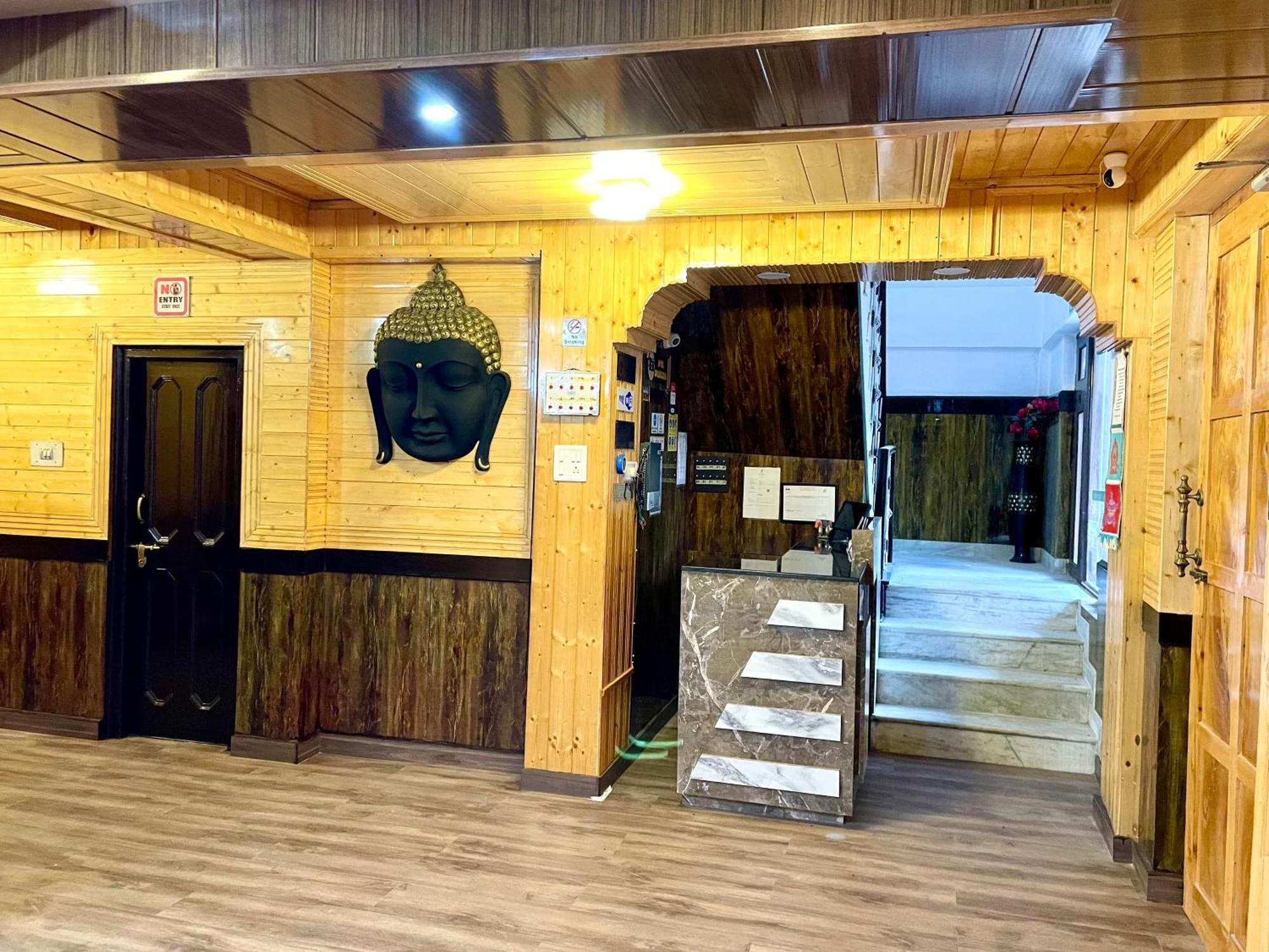 Hotel Rollingrang Kalpa Luaran gambar