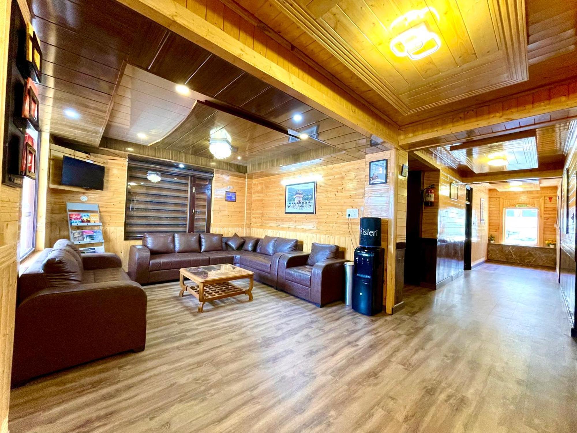Hotel Rollingrang Kalpa Luaran gambar