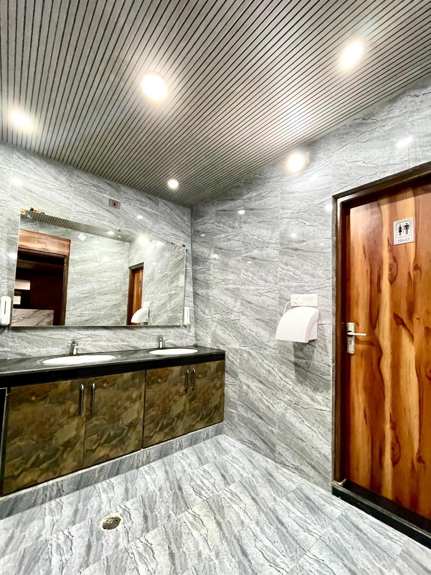 Hotel Rollingrang Kalpa Luaran gambar