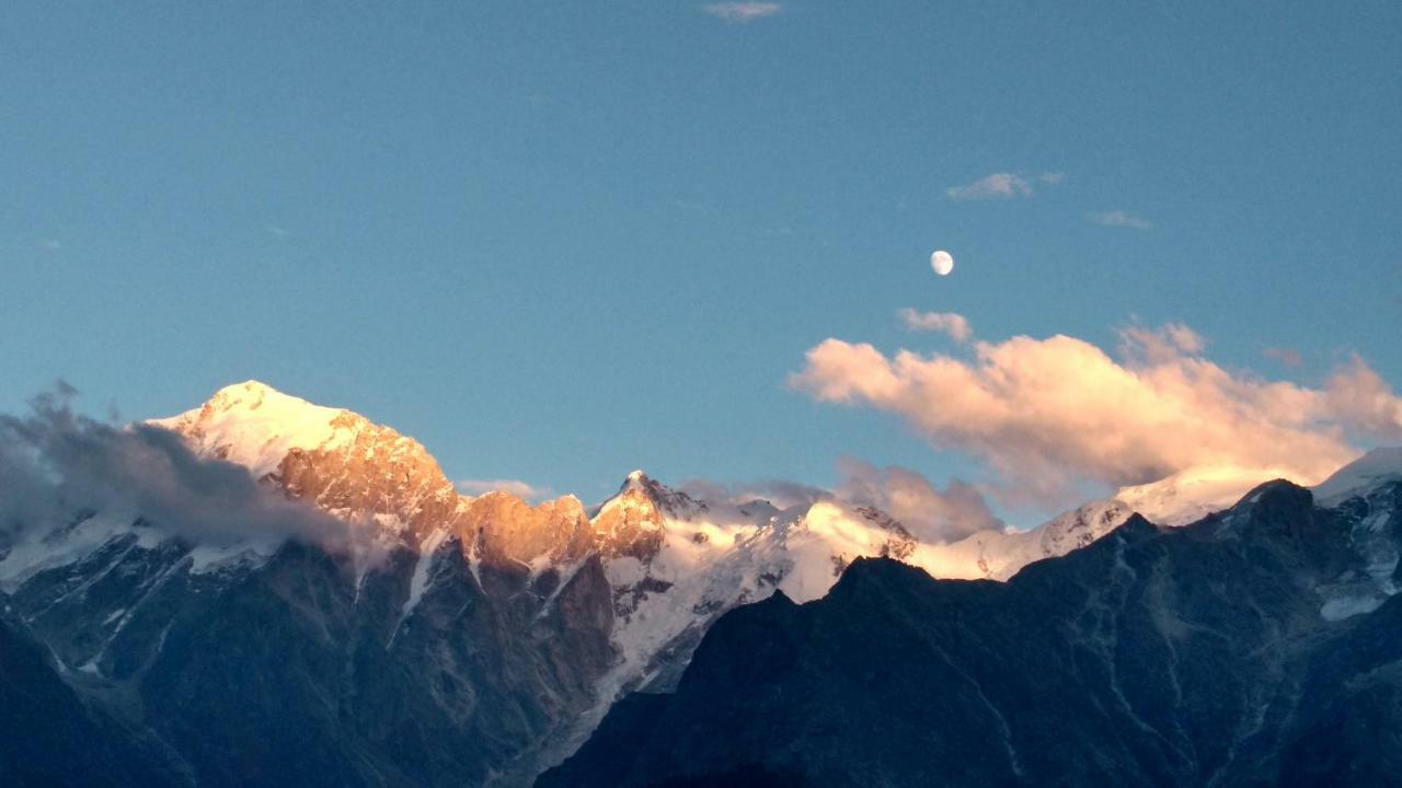 Hotel Rollingrang Kalpa Luaran gambar