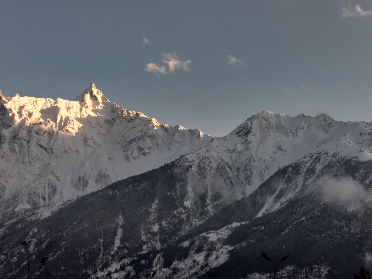 Hotel Rollingrang Kalpa Luaran gambar